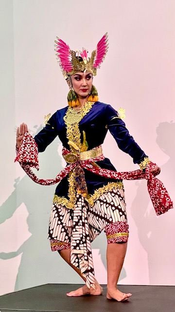 Indonesian dancer