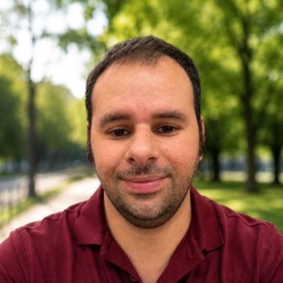 Simon Lichter Headshot